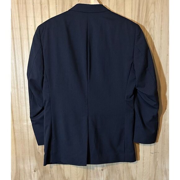 Jos A Bank Men's 40R 2 Button Suit Coat Black Pinstripe 100% Wool - Picture 2 of 6